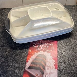 Pampered Chef Clear  Chillzanne appetizer & egg set. Freeze inserted disc.